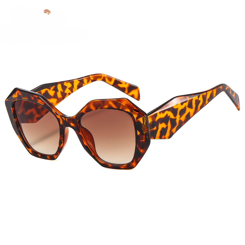 Wholesale PC Shaped Large Frame Sunglasses